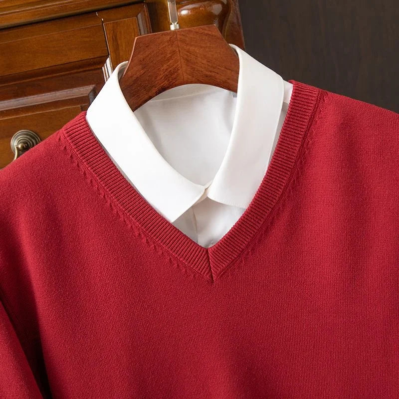 BeClassic™ Super Cashmere V-Neck Sweater – Thick, Warm Pullover for Timeless Autumn & Winter Style.