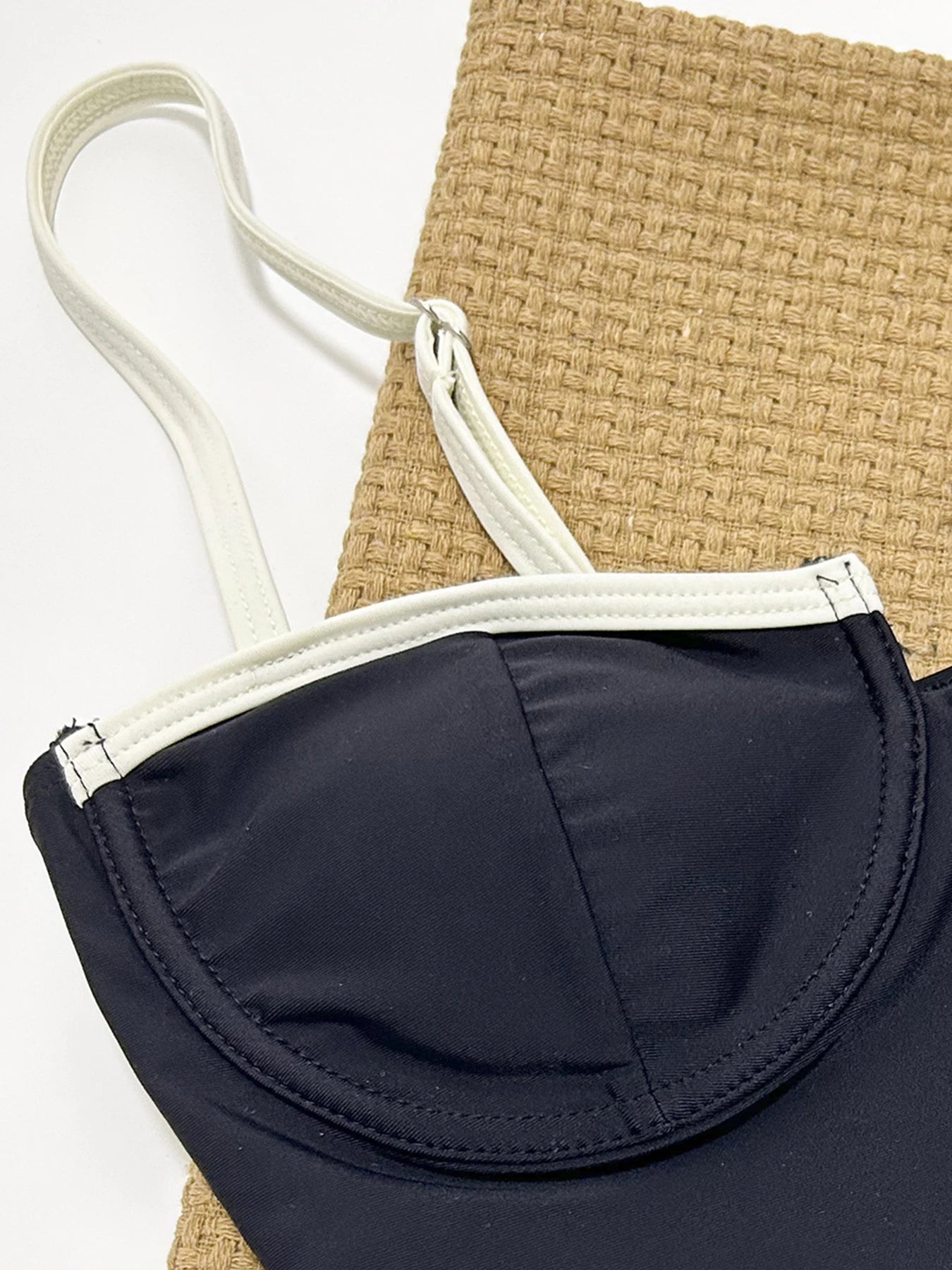 BeClassic Riviera One-Piece – Black & White Monokini