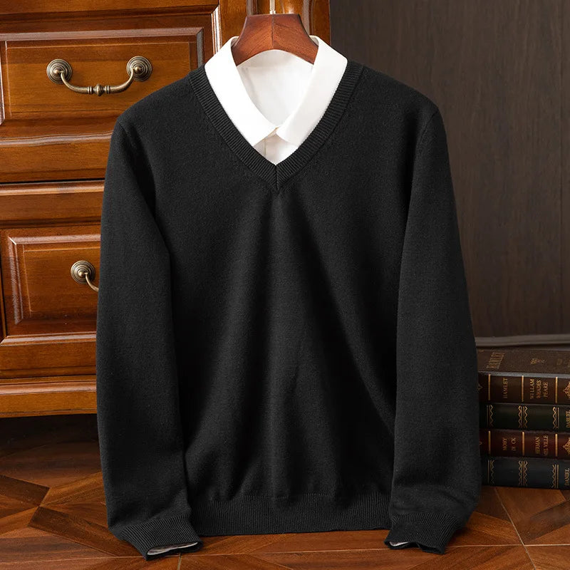 BeClassic™ Super Cashmere V-Neck Sweater – Thick, Warm Pullover for Timeless Autumn & Winter Style.