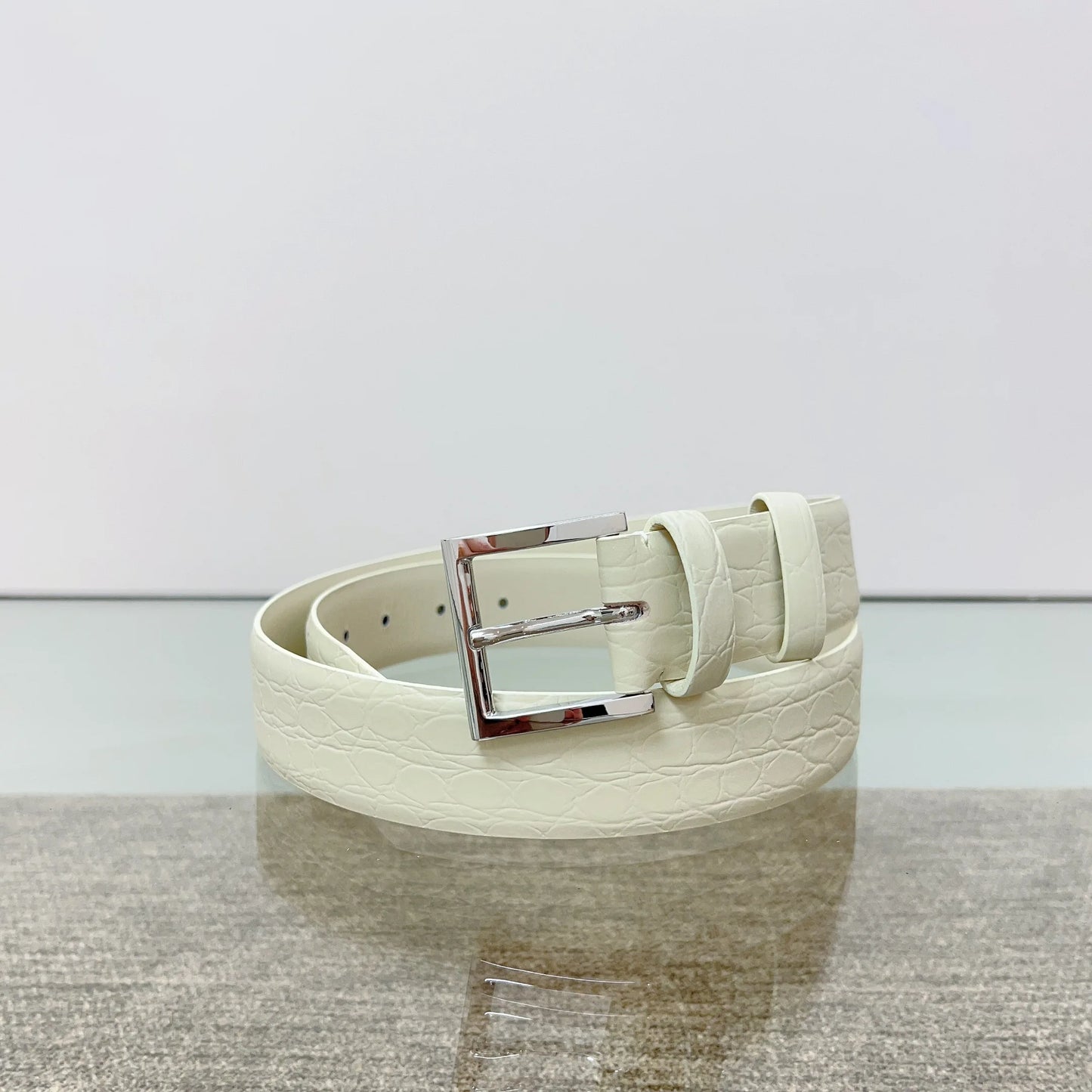 BeClassic™ 2025 Luxury Leather Belt – Designer Pin Buckle Strap for Formal & Casual Wear.