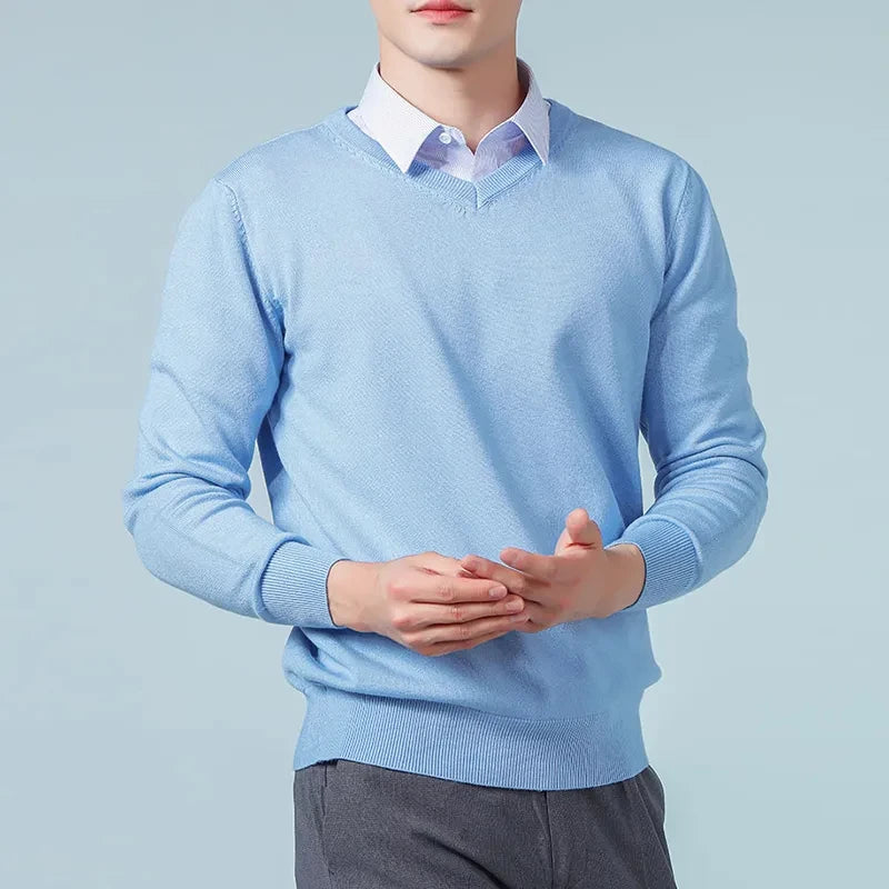 BeClassic™ Super Cashmere V-Neck Sweater – Thick, Warm Pullover for Timeless Autumn & Winter Style.
