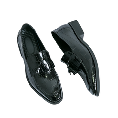 BeClassic™ Green Tassel Loafers – Elegant Leather Slip-Ons for Timeless Style.